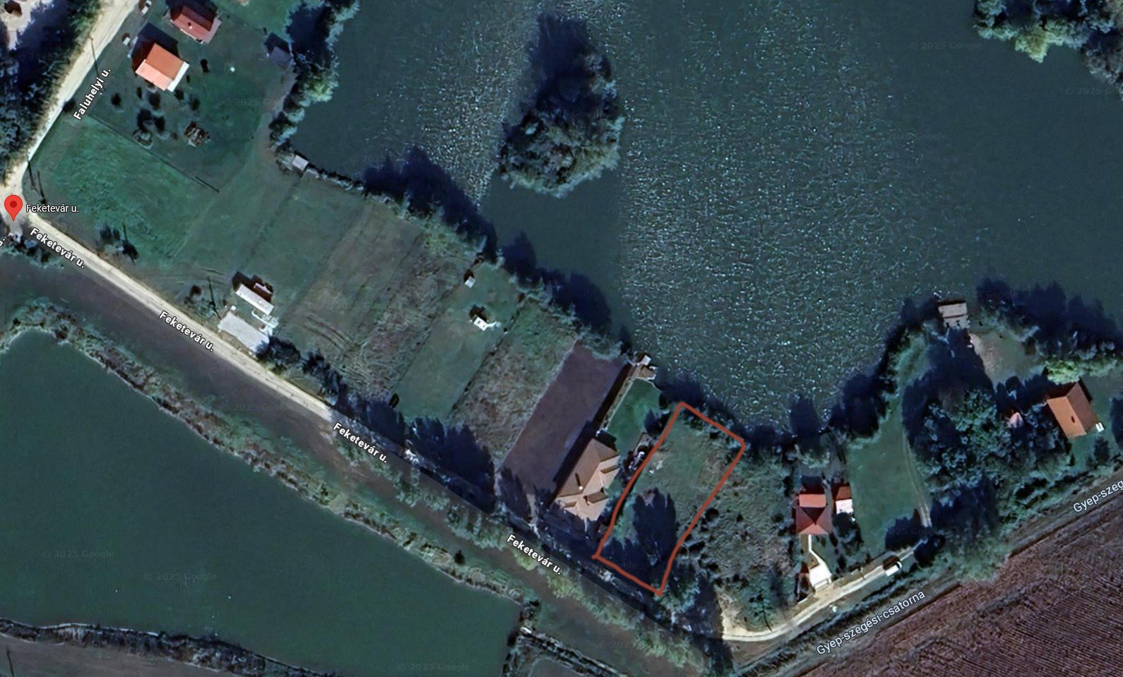 (A-A) Ein tolles Grundstück mit direktem Zugang zum Angelteich – Babót, Bild 5 von 5