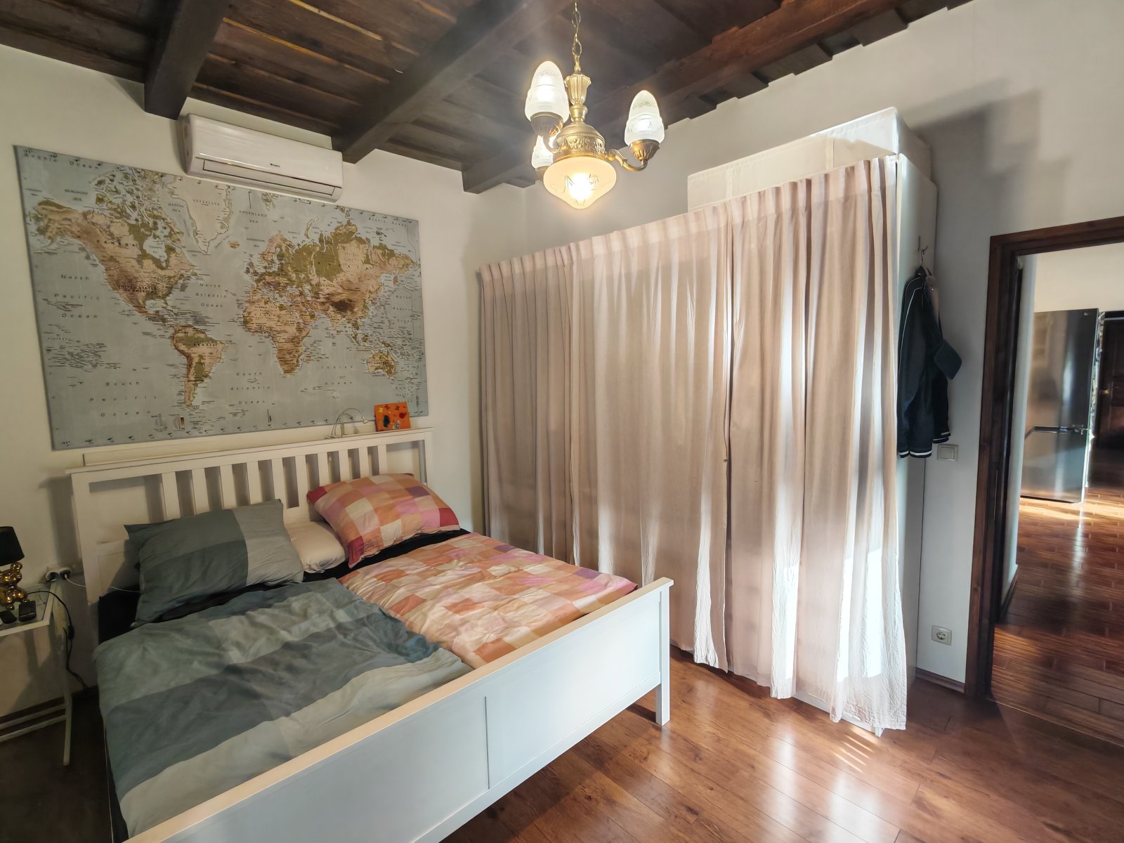 Schlafzimmer 1, foto 20 van 55