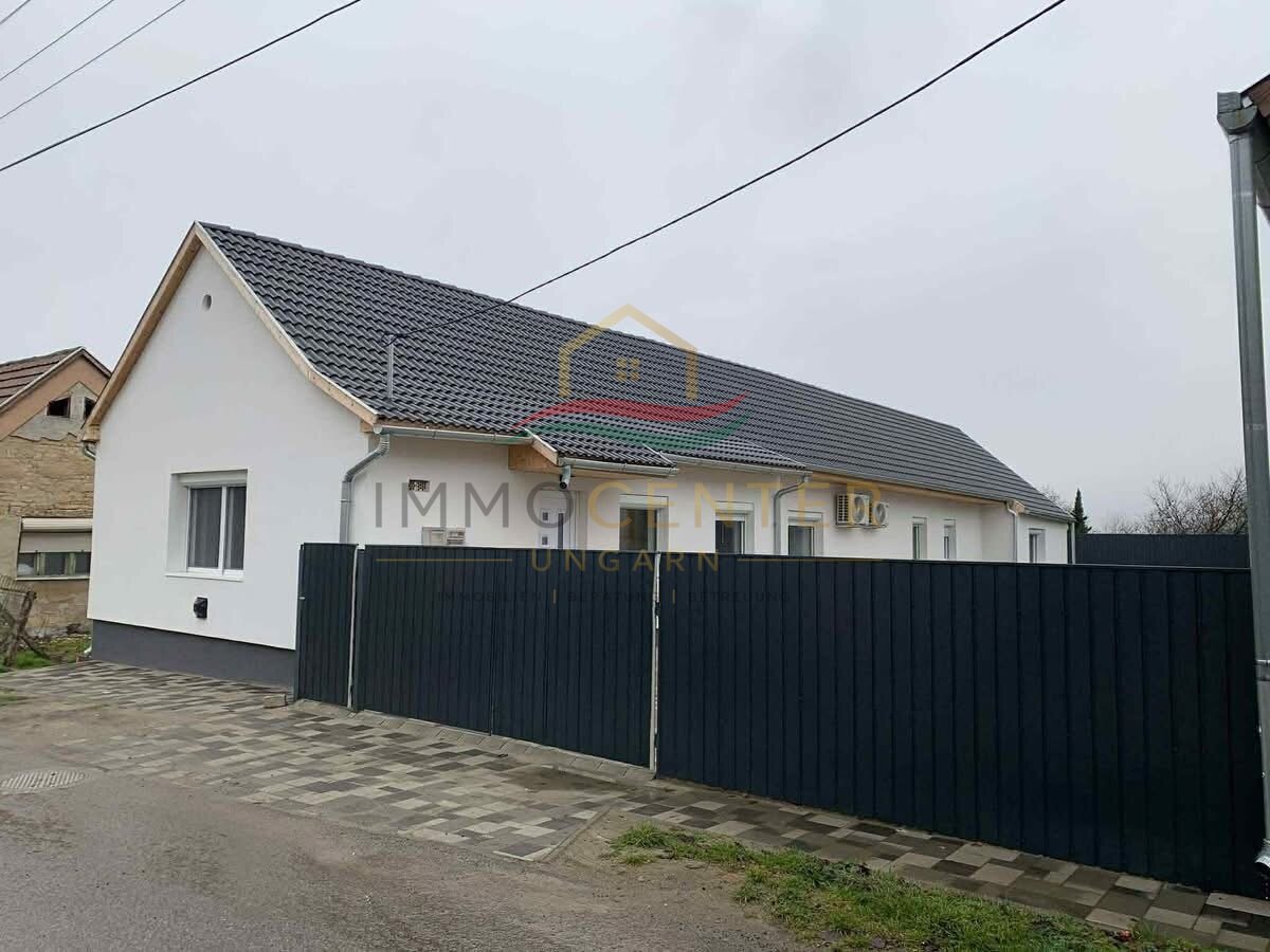 (BAA) Komplett renoviertes Landhaus in ruhiger Lage – Mágocs