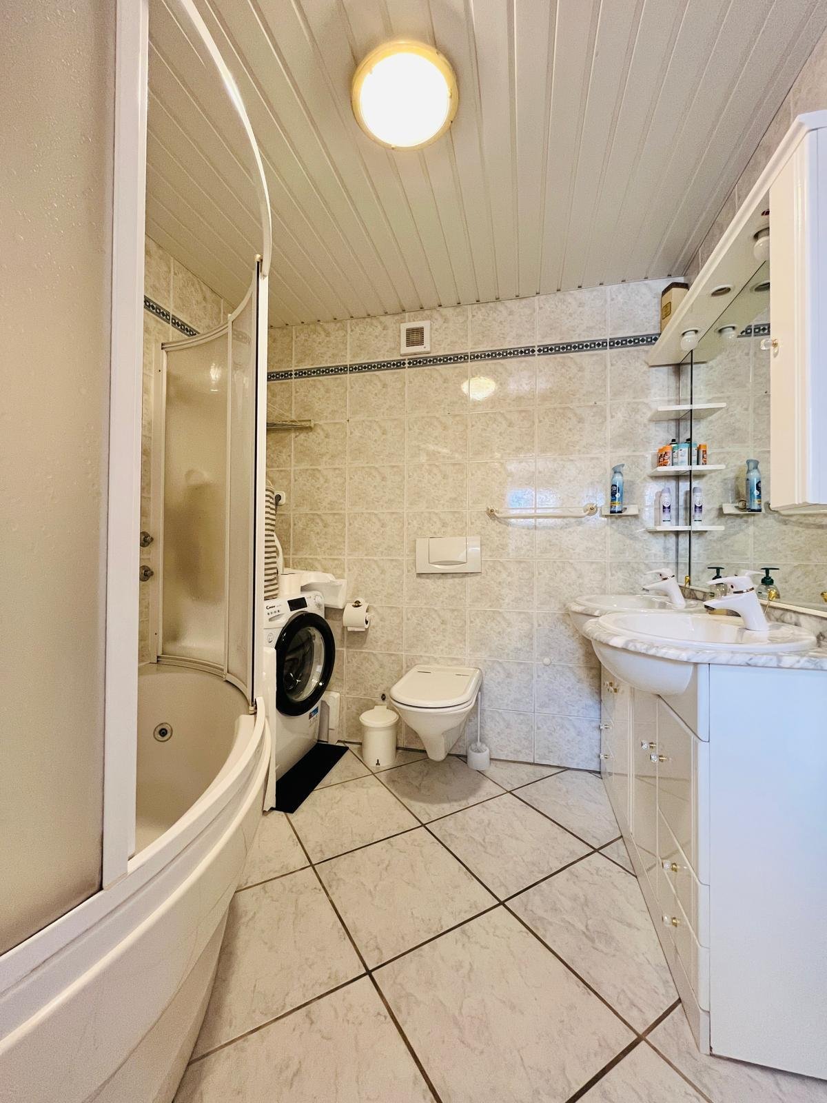 (AAA) Renoviertes Zweifamilienhaus in Strandnähe – Keszthely, Bild 15 von 31