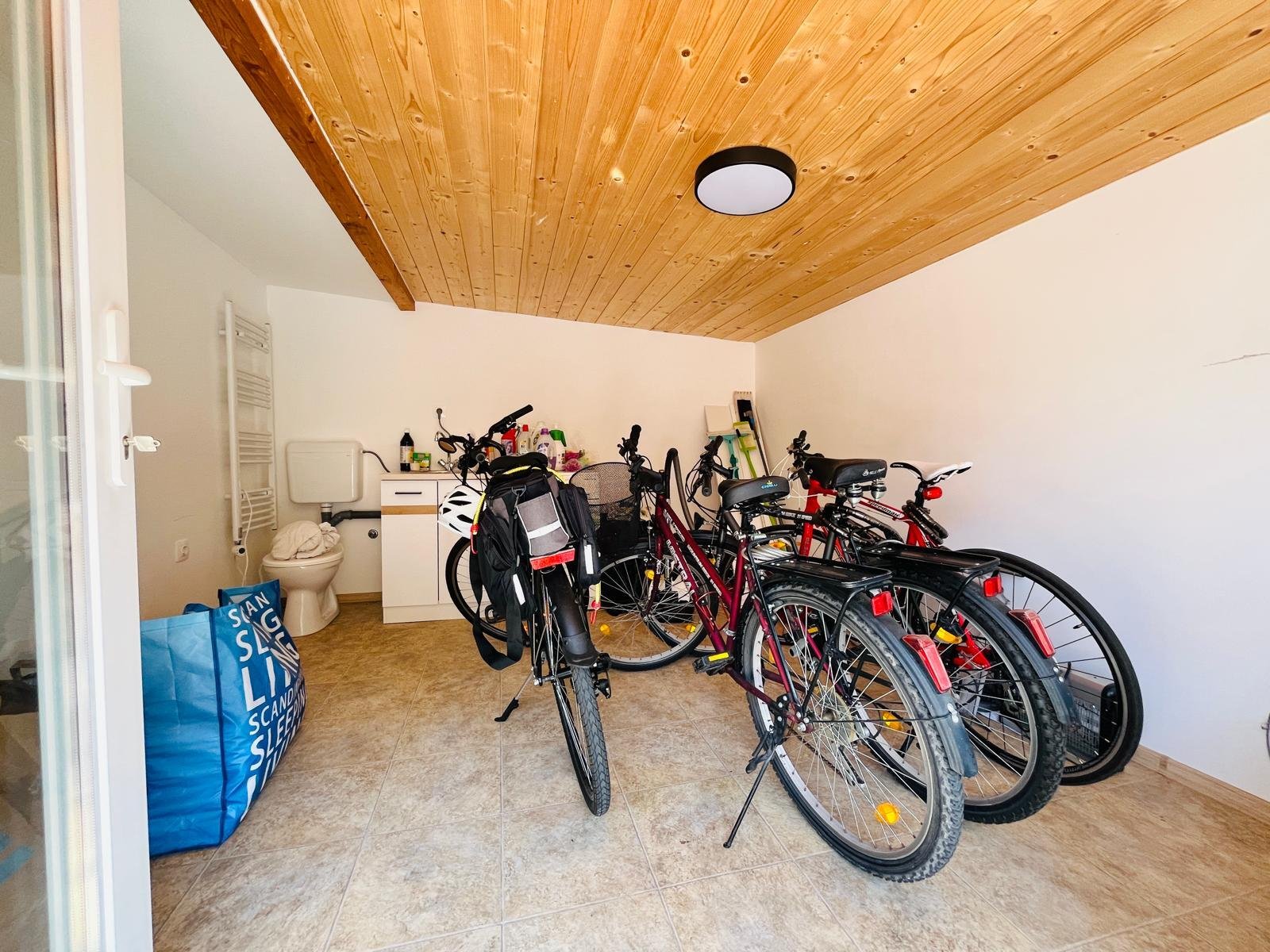 (AAA) Renoviertes Zweifamilienhaus in Strandnähe – Keszthely, Bild 30 von 31