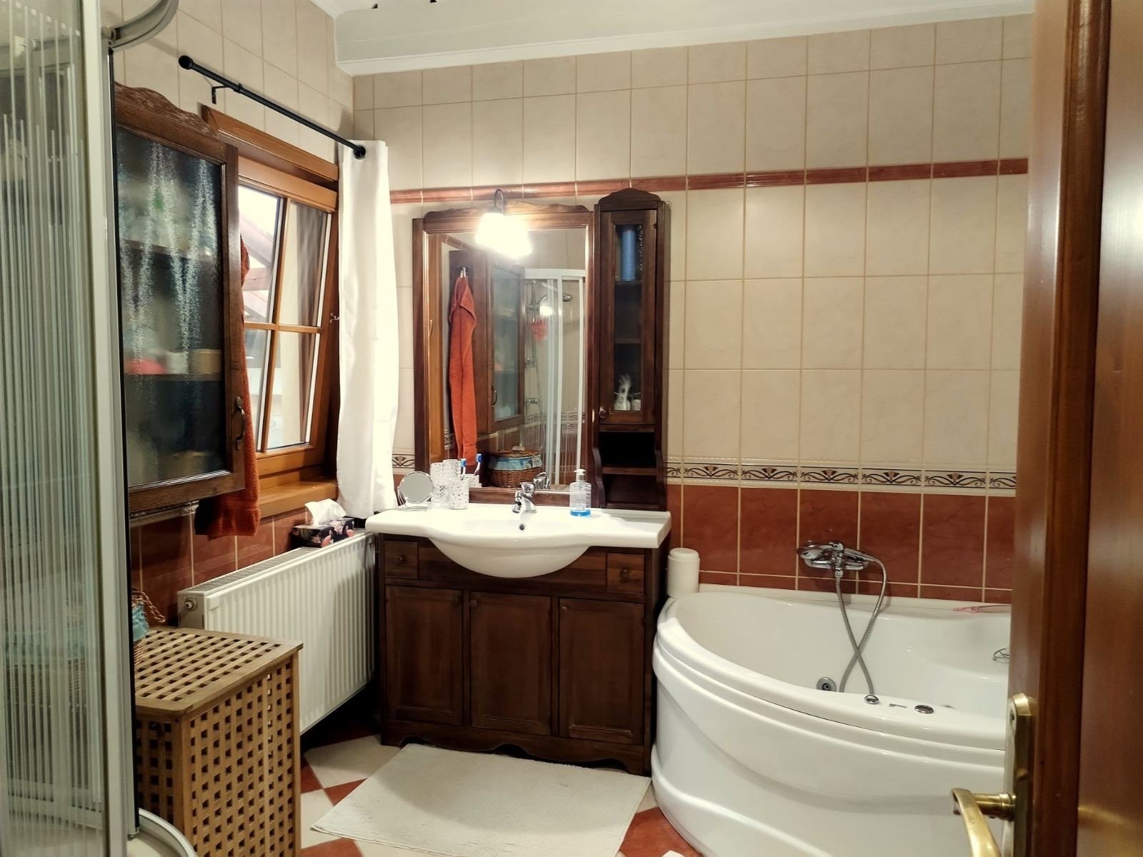 Unieke, stijlvolle vrijstaande woning op 800 meter van de oever van het Balatonmeer. – Balatonberény, foto 12 van 20