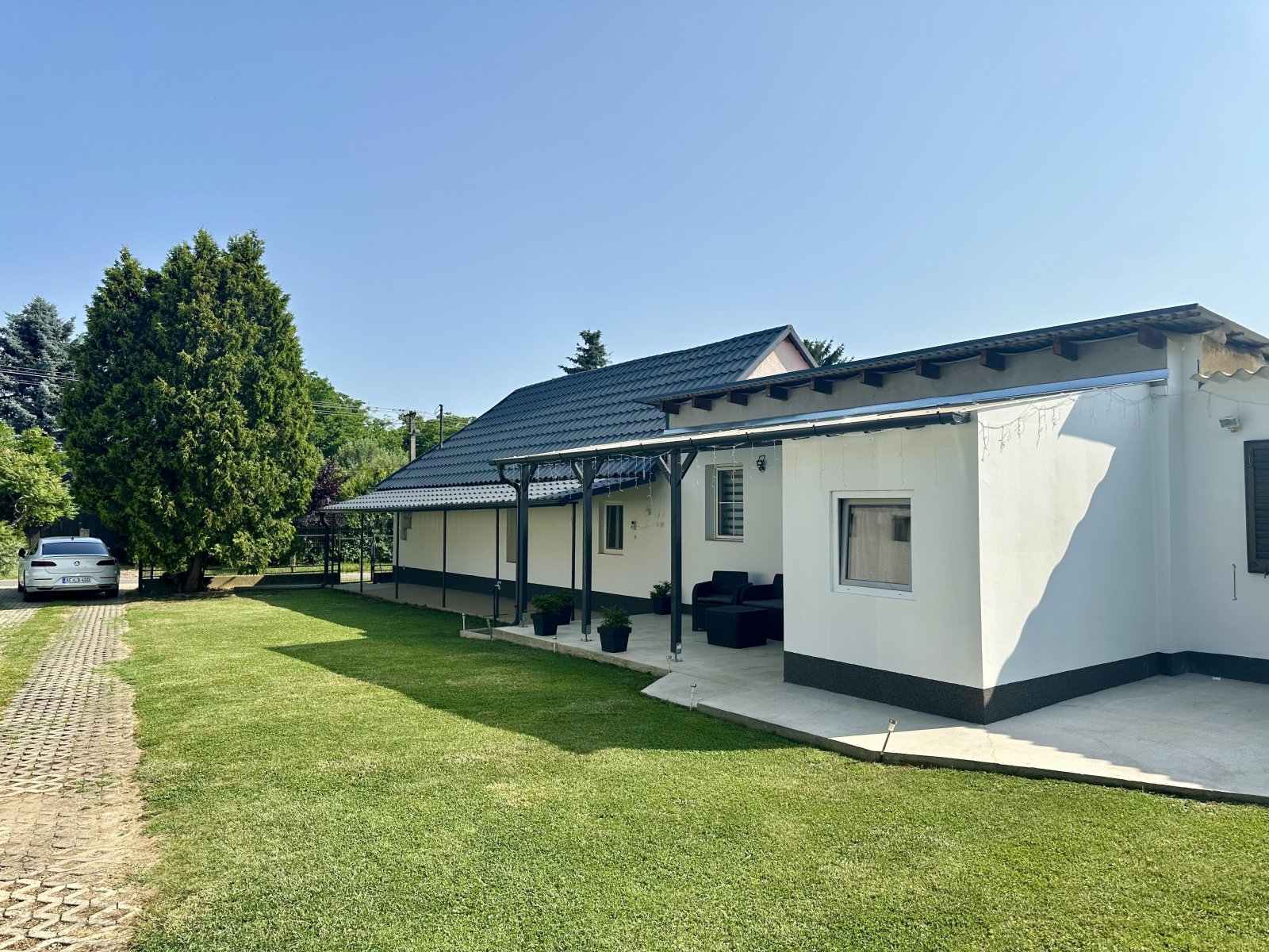(ABA) Solides Einfamilienhaus mit guter Raumaufteilung in Seenähe – Balatonberény, Bild 2 von 28