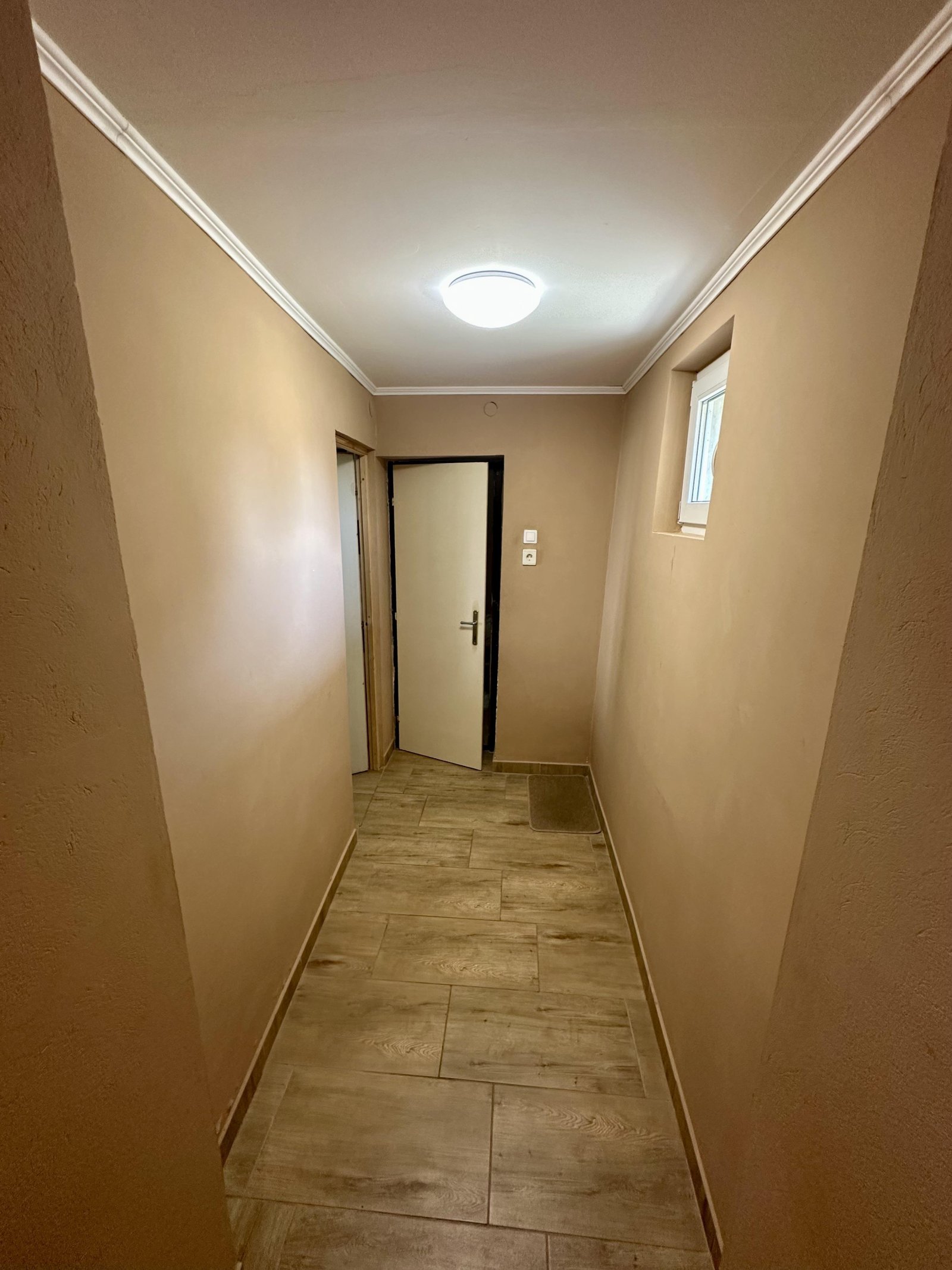 (ABA) Solides Einfamilienhaus mit guter Raumaufteilung in Seenähe – Balatonberény, Bild 15 von 28