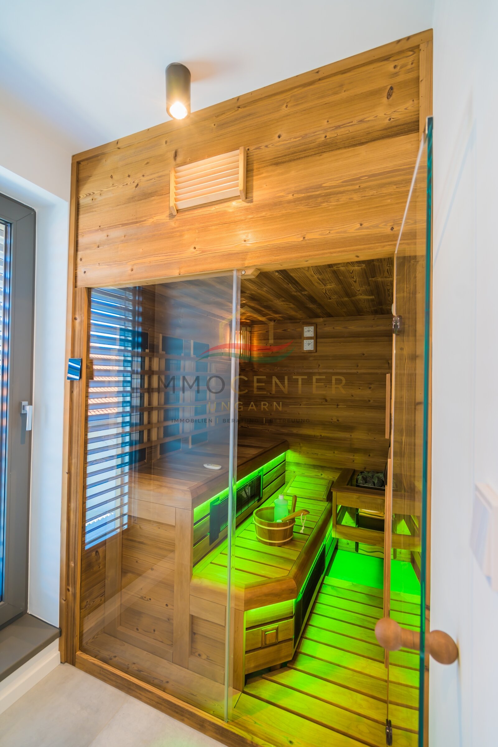(AAA) Neubau: Ein modernes Einfamilienhaus ohne Kompromisse – Balatonkeresztúr, Bild 16 von 21