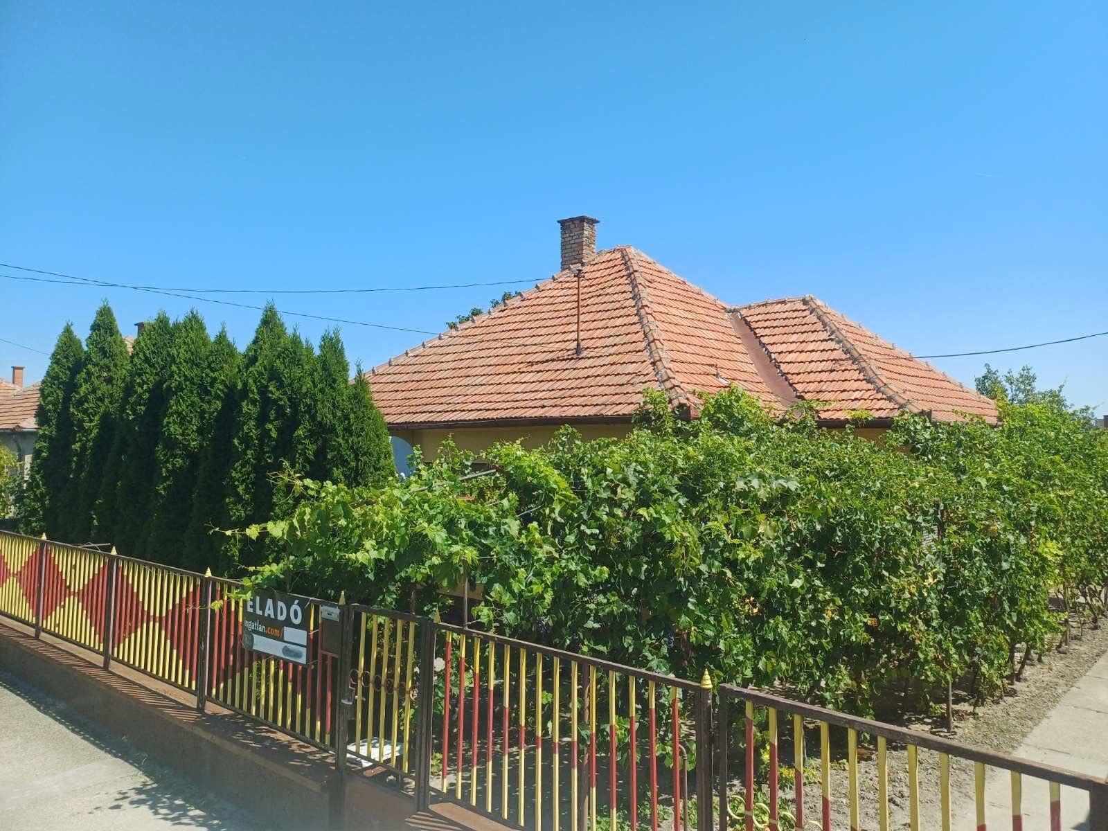 Family house in quiet residential area for sale (BBA) – Dusnok, photo 2 of 10