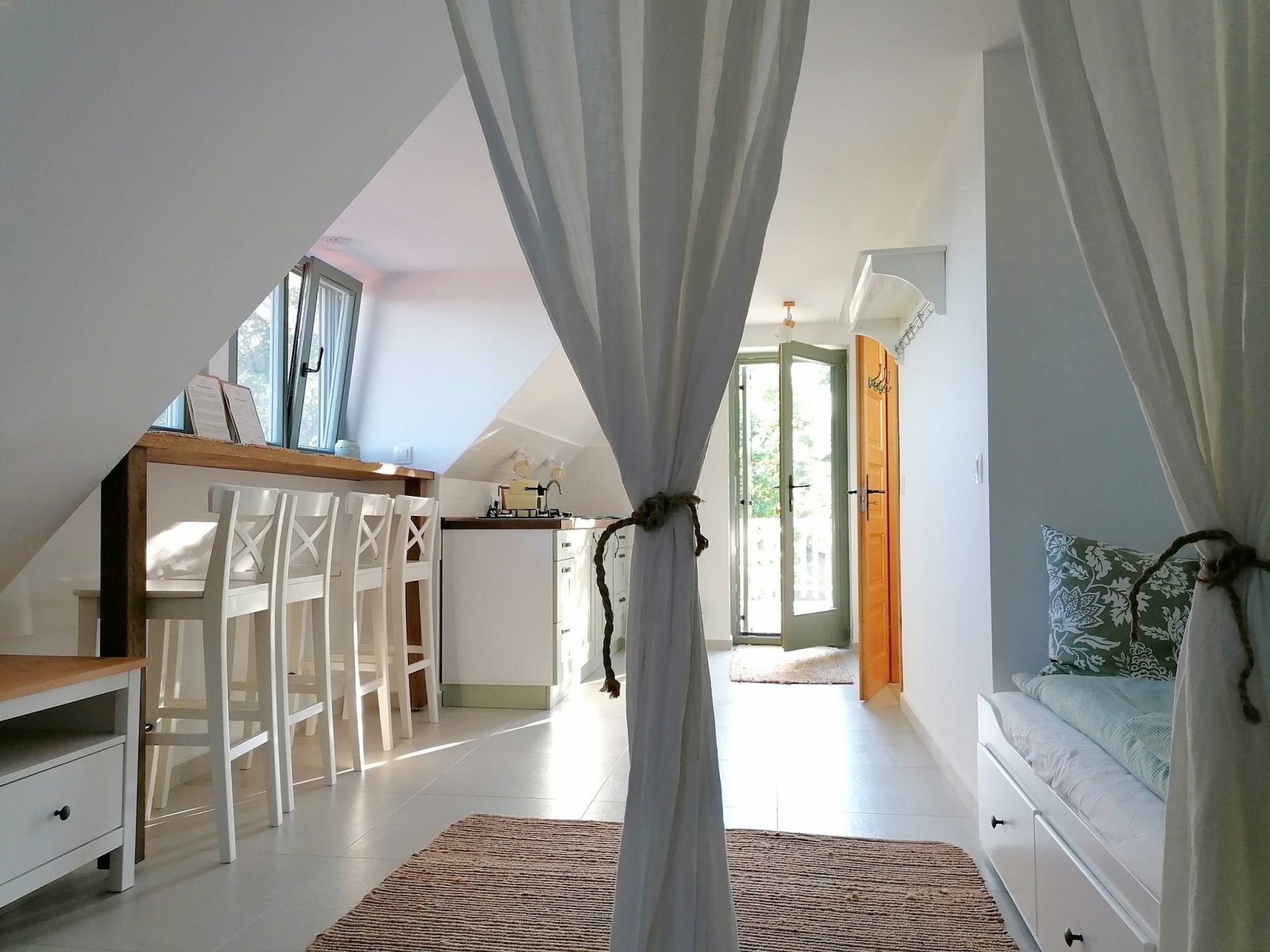 Exceptional properties combine nature, tranquility, comfort and independence across three plots of land. – bei Balatonszőlős, photo 28 of 34