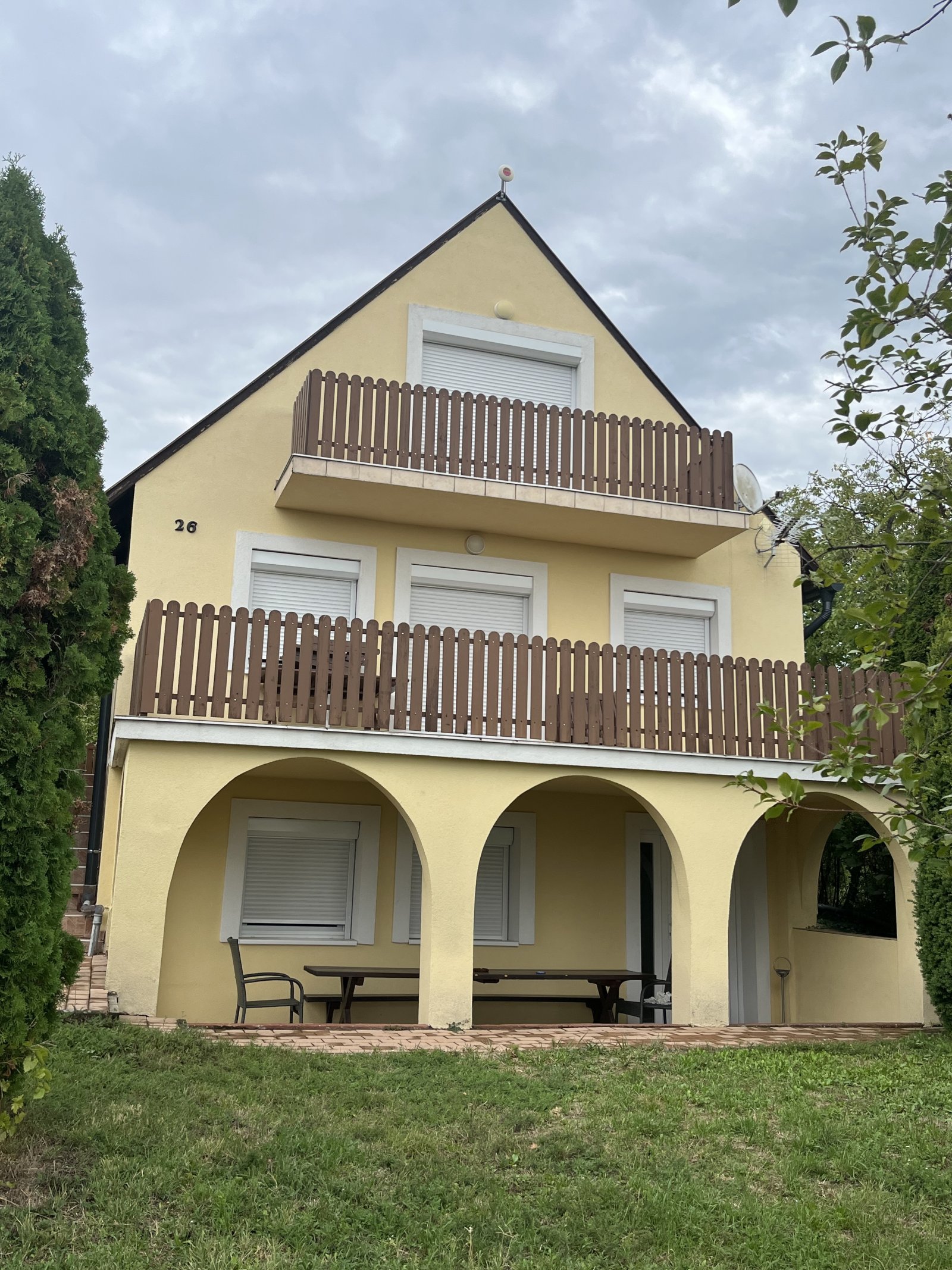 (ABA) Einfamilienhaus mit Panoramablick auf den See – Vonyarcvashegy, Bild 2 von 15