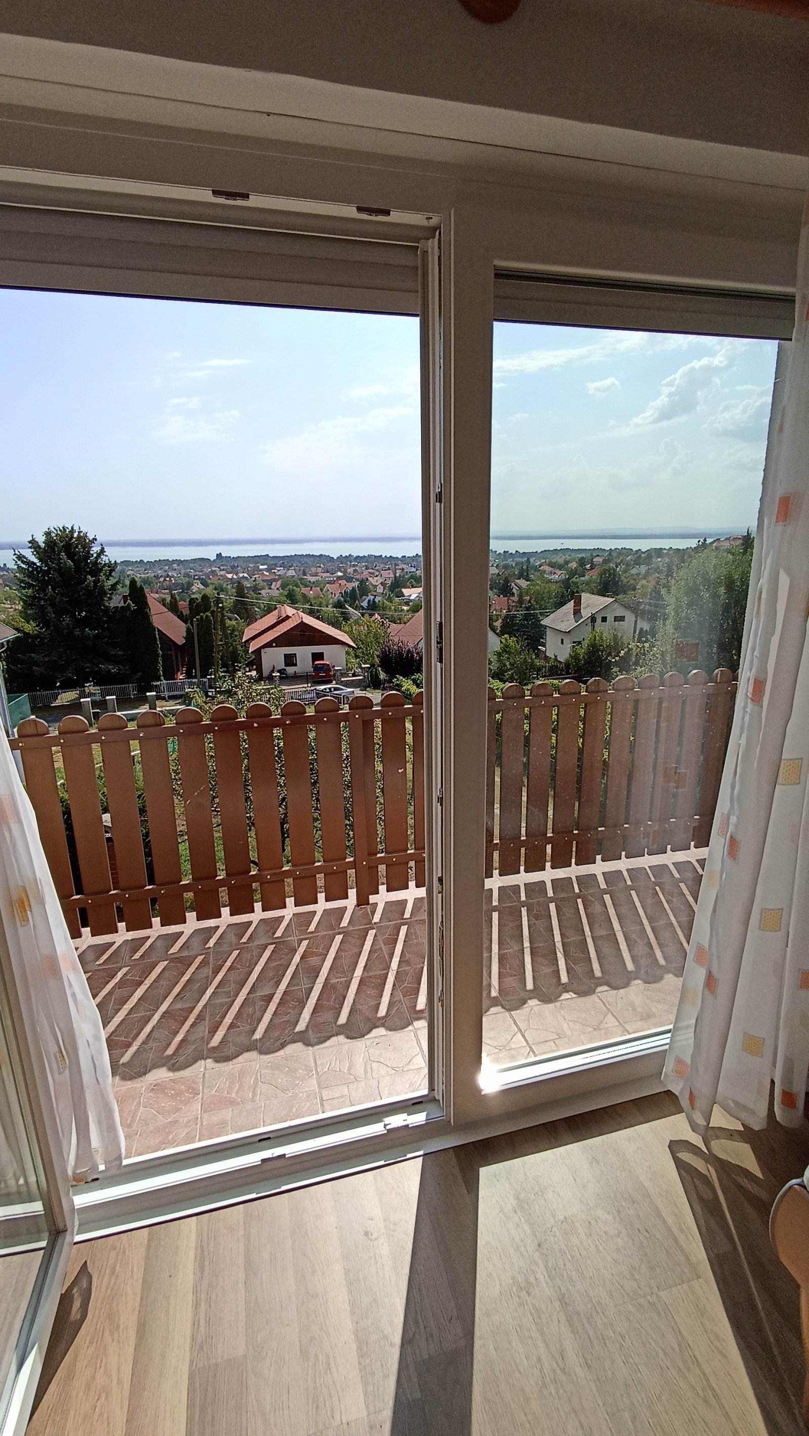 (ABA) Einfamilienhaus mit Panoramablick auf den See – Vonyarcvashegy, Bild 8 von 15