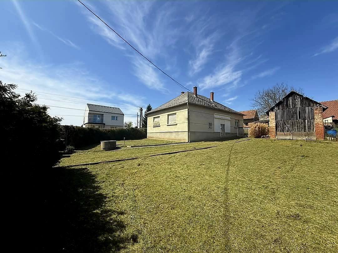 Detached house with many possibilities, in one of the best located villages in Zala County – Magyarszentmiklós, photo 1 of 29
