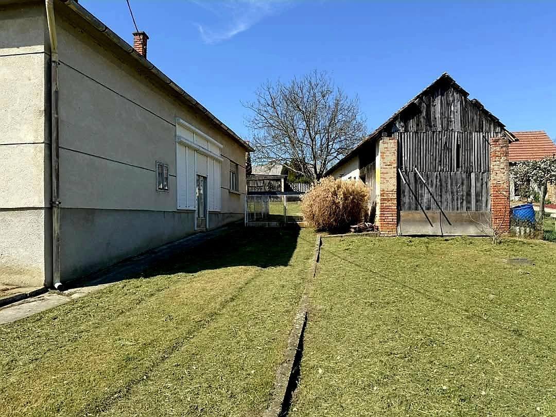 Detached house with many possibilities, in one of the best located villages in Zala County – Magyarszentmiklós, photo 6 of 29