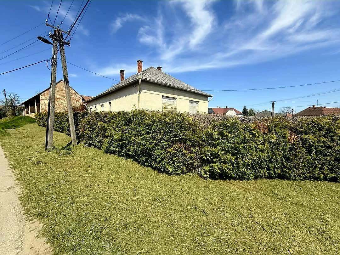 Detached house with many possibilities, in one of the best located villages in Zala County – Magyarszentmiklós, photo 25 of 29
