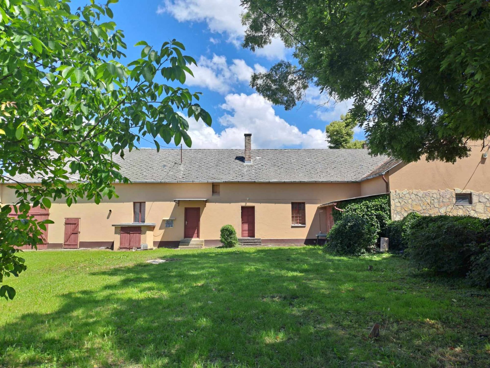 (AAA) Großes Familienhaus in wunderschöner Lage – Lábod, Bild 1 von 20