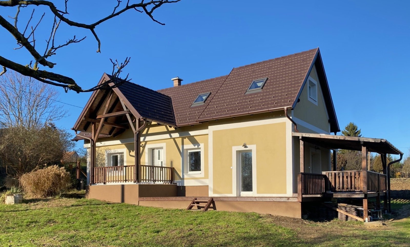 Csendes helyen, teljesen felújított családi ház Hévíz és a Balaton közelében – Cserszegtomaj, 1/22. kép