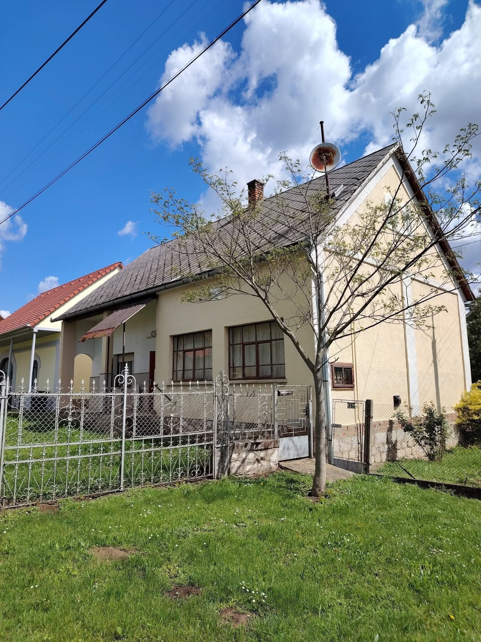 Charmant vrijstaand huis op een idyllische locatie, in een rustige, natuurlijke omgeving. – Hegyhátmaróc, foto 1 van 16