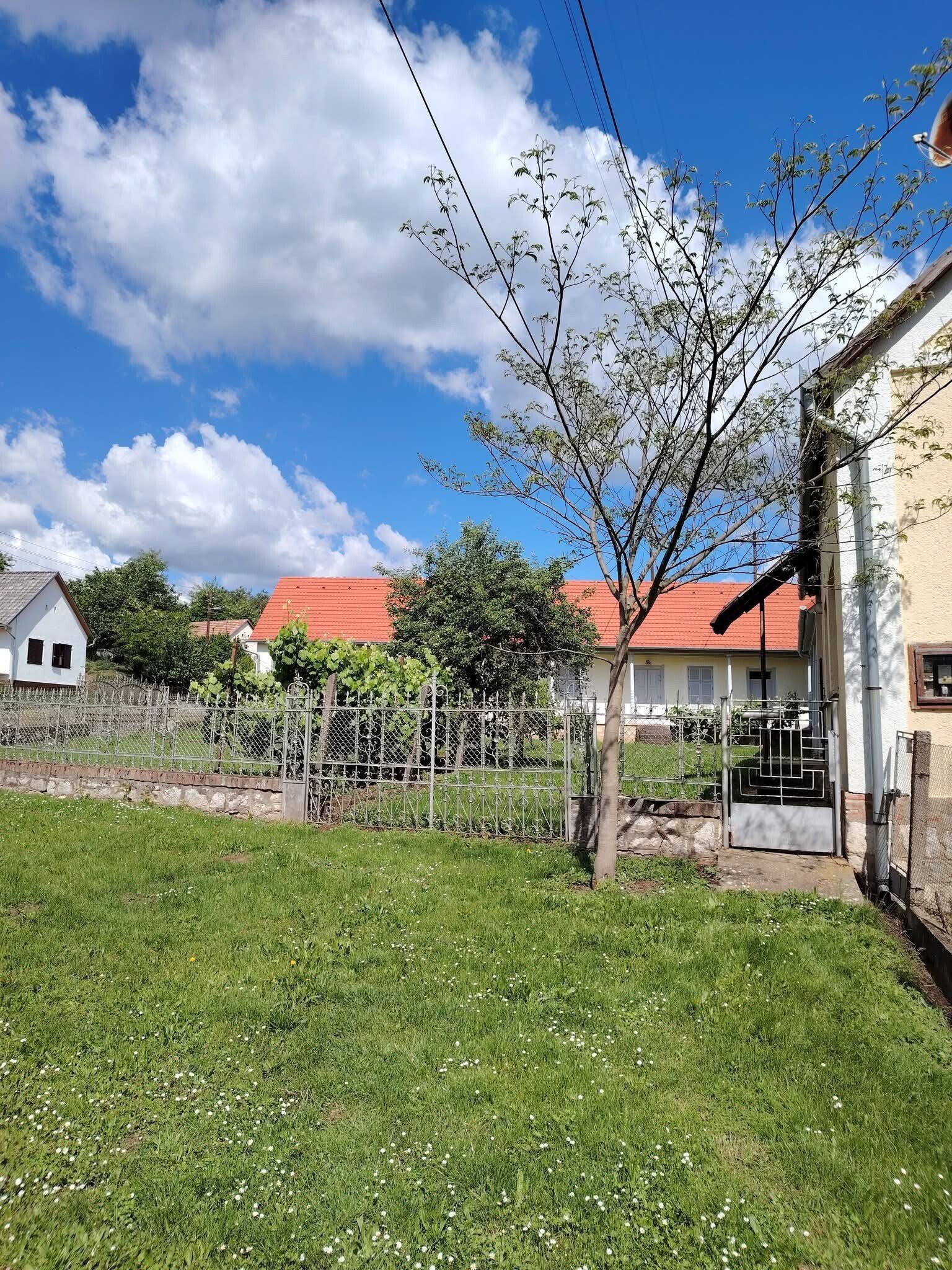 Charmant vrijstaand huis op een idyllische locatie, in een rustige, natuurlijke omgeving. – Hegyhátmaróc, foto 2 van 16