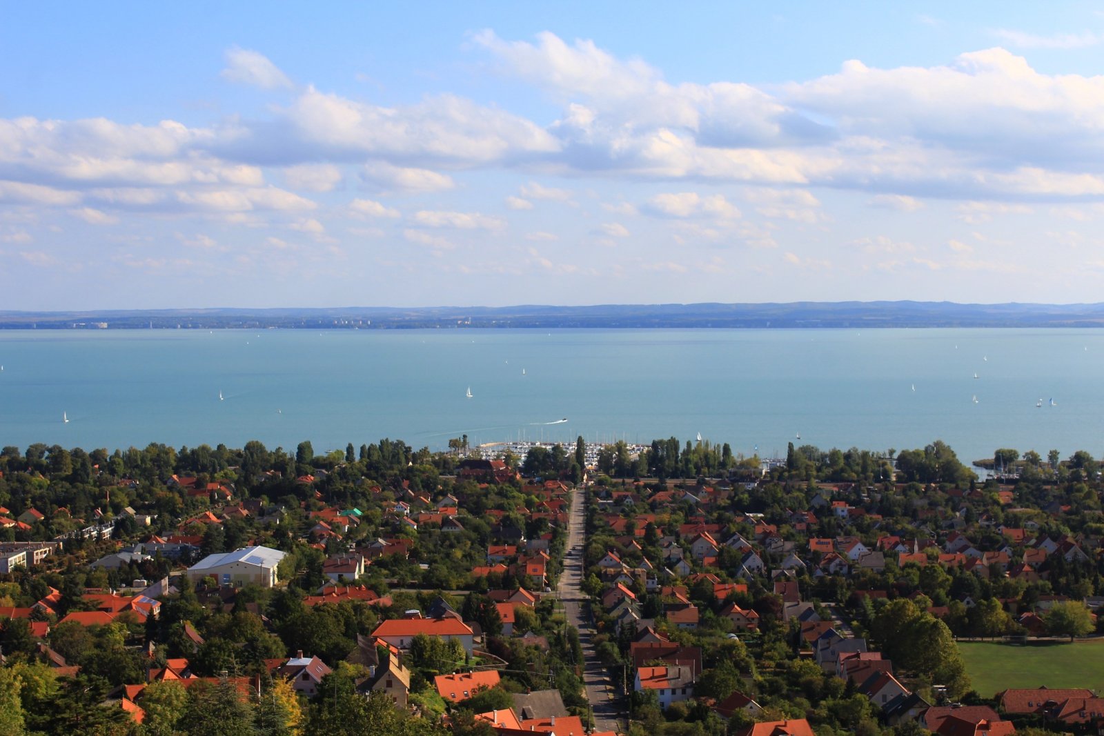 Two-story detached house with panoramic views for two generations – Alsóörs, photo 32 of 34
