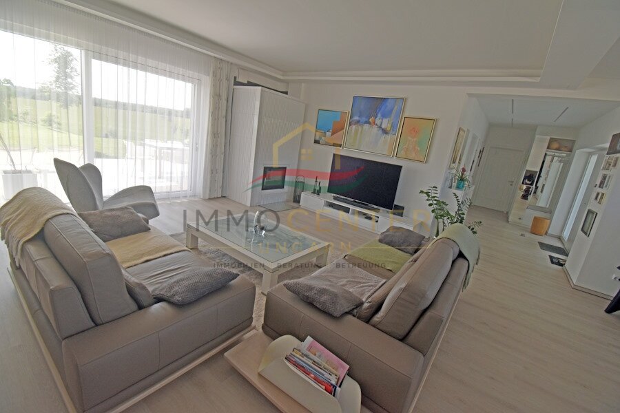 Exclusive house with 180-degree panoramic views, close to the city and thermal baths – Nagykanizsa, photo 8 of 37