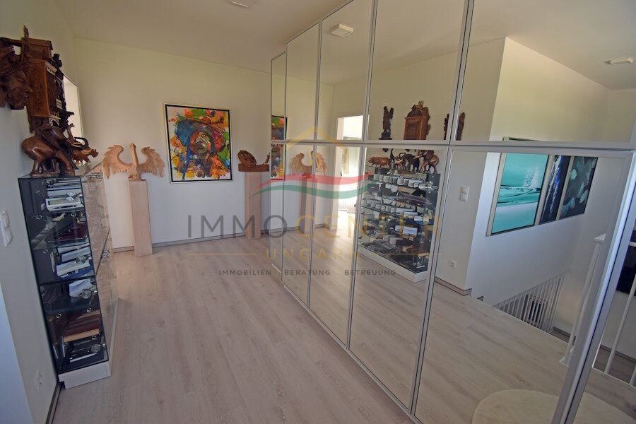 Exclusive house with 180-degree panoramic views, close to the city and thermal baths – Nagykanizsa, photo 20 of 37