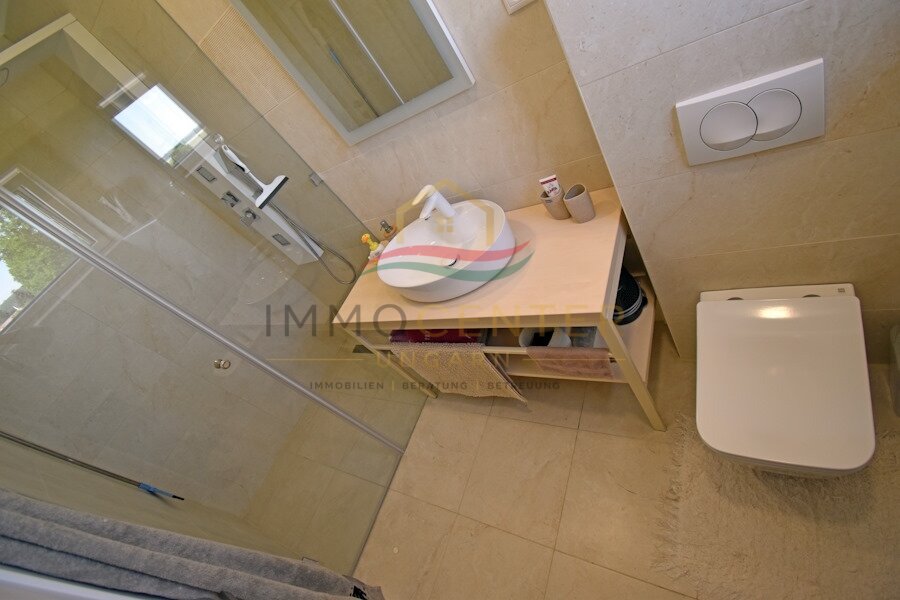 Exclusive house with 180-degree panoramic views, close to the city and thermal baths – Nagykanizsa, photo 24 of 37