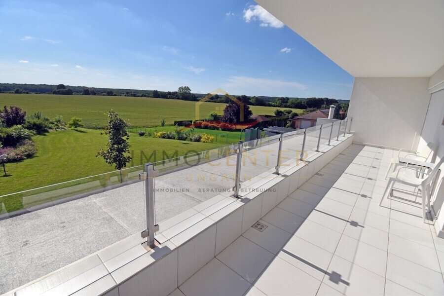 Exclusive house with 180-degree panoramic views, close to the city and thermal baths – Nagykanizsa, photo 28 of 37