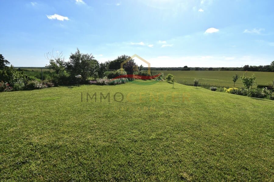 Exclusive house with 180-degree panoramic views, close to the city and thermal baths – Nagykanizsa, photo 36 of 37