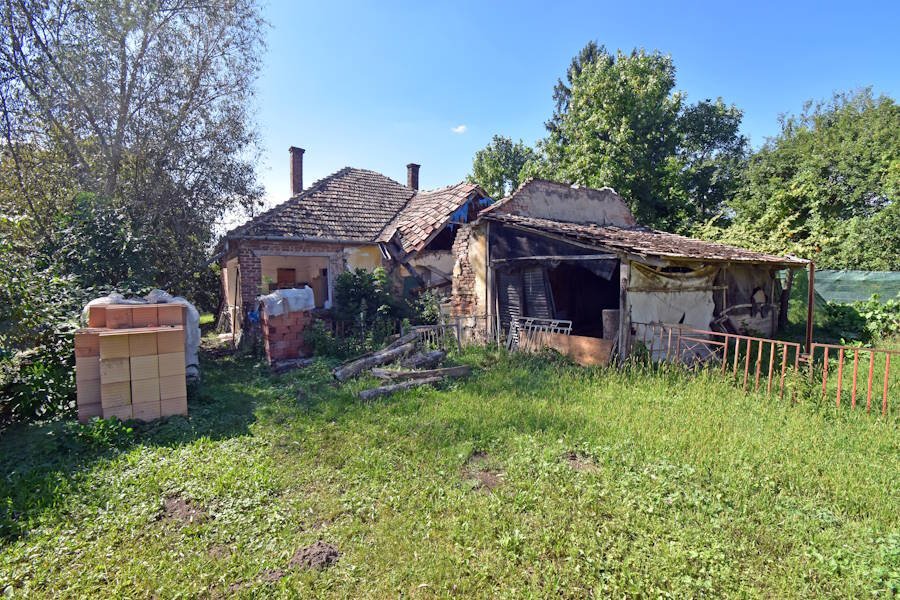 2 Landhäuser nebeneinander, eins bereits renoviert (BBA-FER0910) – Nagyszakácsi, Bild 25 von 33
