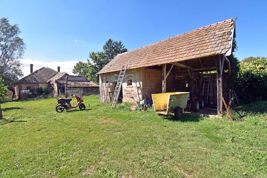 2 Landhäuser nebeneinander, eins bereits renoviert (BBA-FER0910) – Nagyszakácsi, Bild 26 von 33