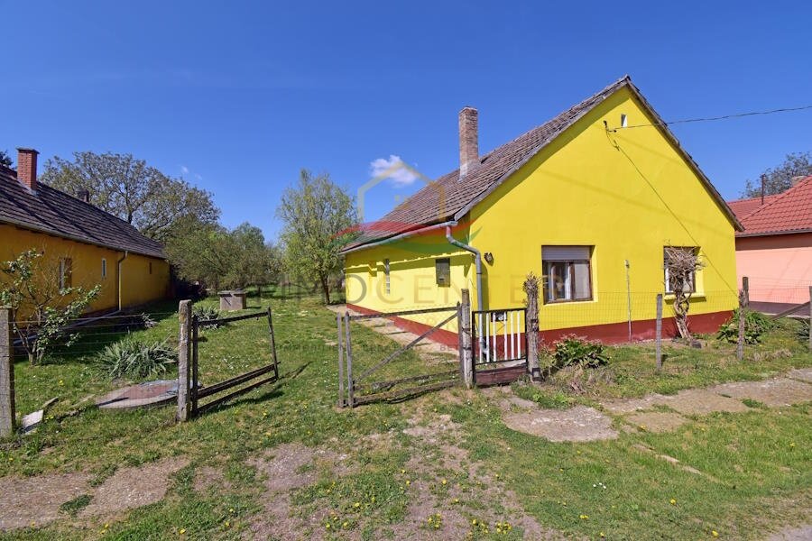 Renovated detached house in a quiet, natural setting – Vése, photo 1 of 25