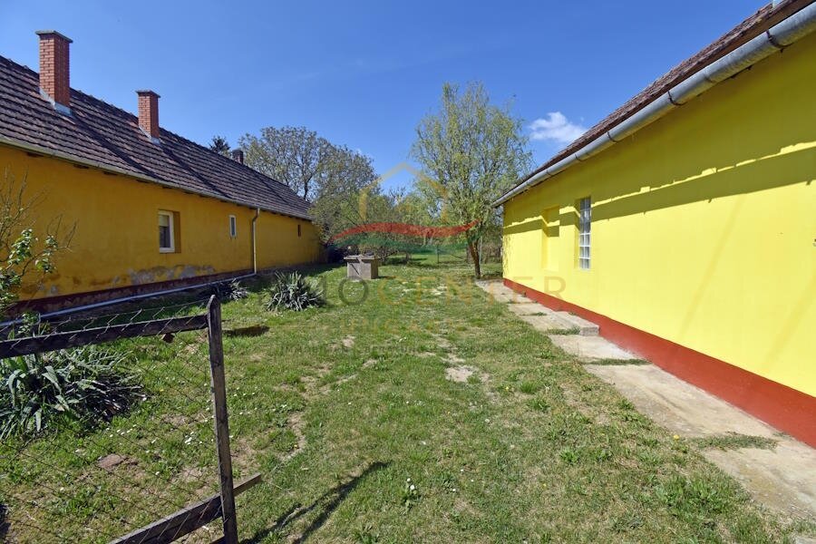Renovated detached house in a quiet, natural setting – Vése, photo 4 of 25