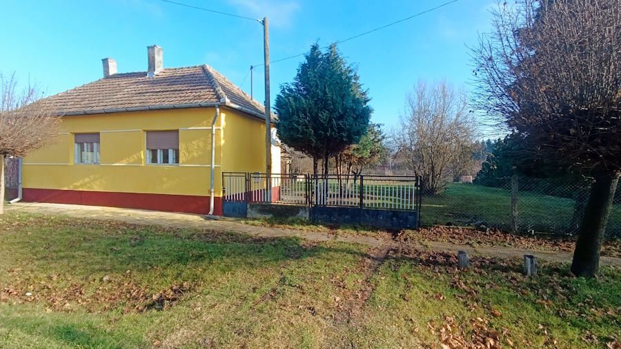 (ABA) Ein gutes Wohnhaus in einer ruhigen und netten Gegend – Böhönye