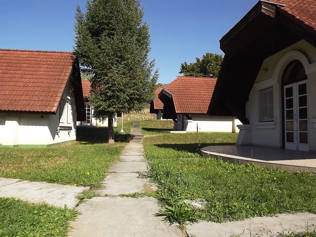 (ACA) 2 Hotels mit Konferenzsaal, Reithalle, Thermalbrunnen und vielen weiteren Extras – Region Kaposvár, Bild 5 von 24