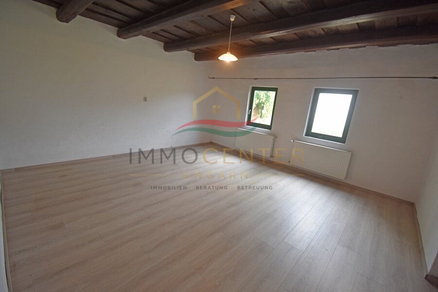 (BAA) Renoviertes grossbürgerliches Haus in ruhiger Lage – Heresznye, foto 14 van 23