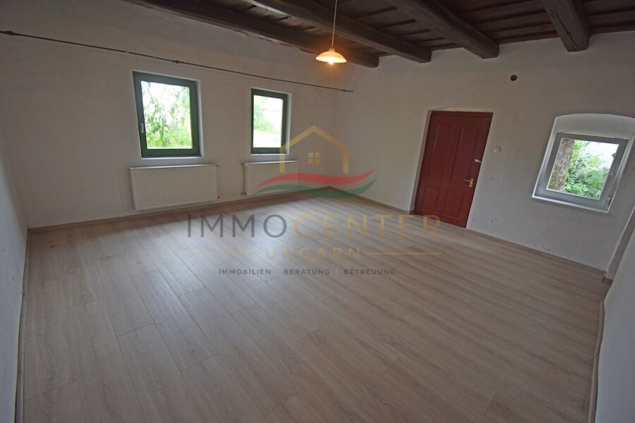 (BAA) Renoviertes grossbürgerliches Haus in ruhiger Lage – Heresznye, foto 15 van 23