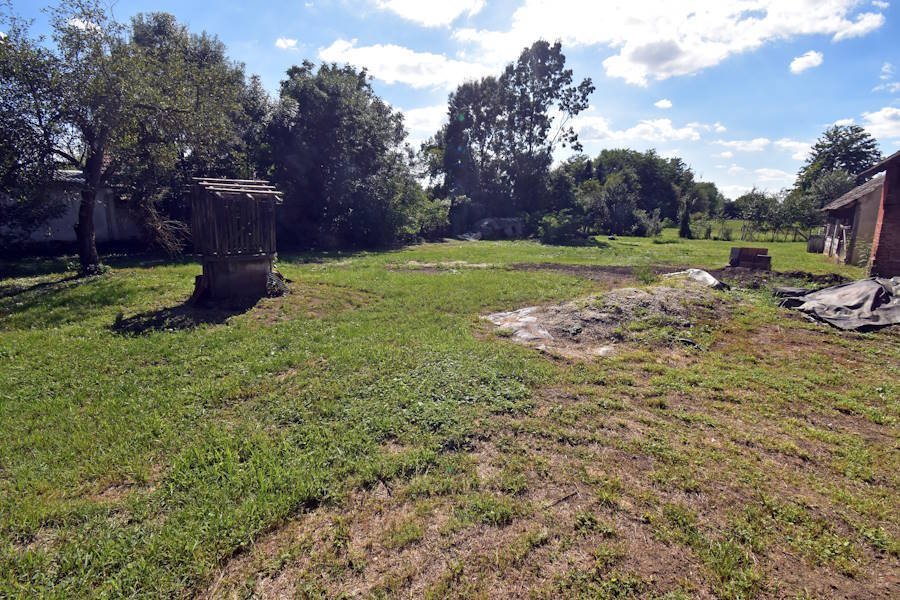 (BBA) Gedeeltelijk gerenoveerde boerderij met groot perceel en bijgebouwen – Nagyszakácsi, foto 14 van 20
