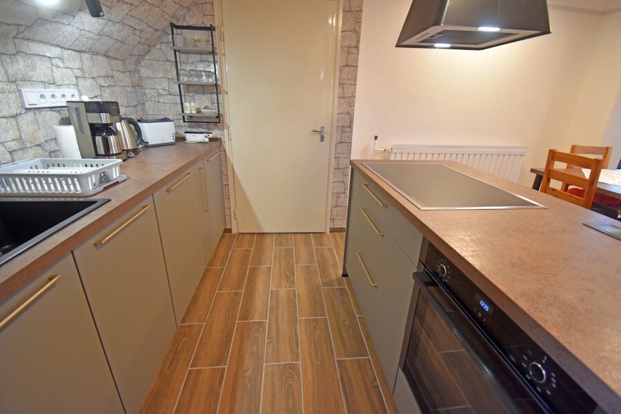 (BAA) Super gemütliches & voll eingerichtetes Appartement ab sofort frei – Vése, foto 4 van 16