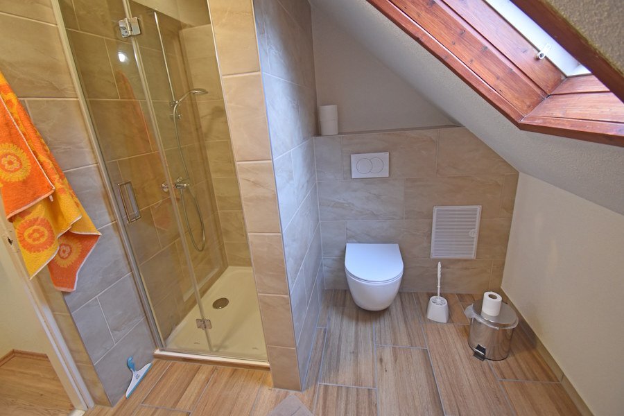 (BAA) Super gemütliches & voll eingerichtetes Appartement ab sofort frei – Vése, foto 12 van 16