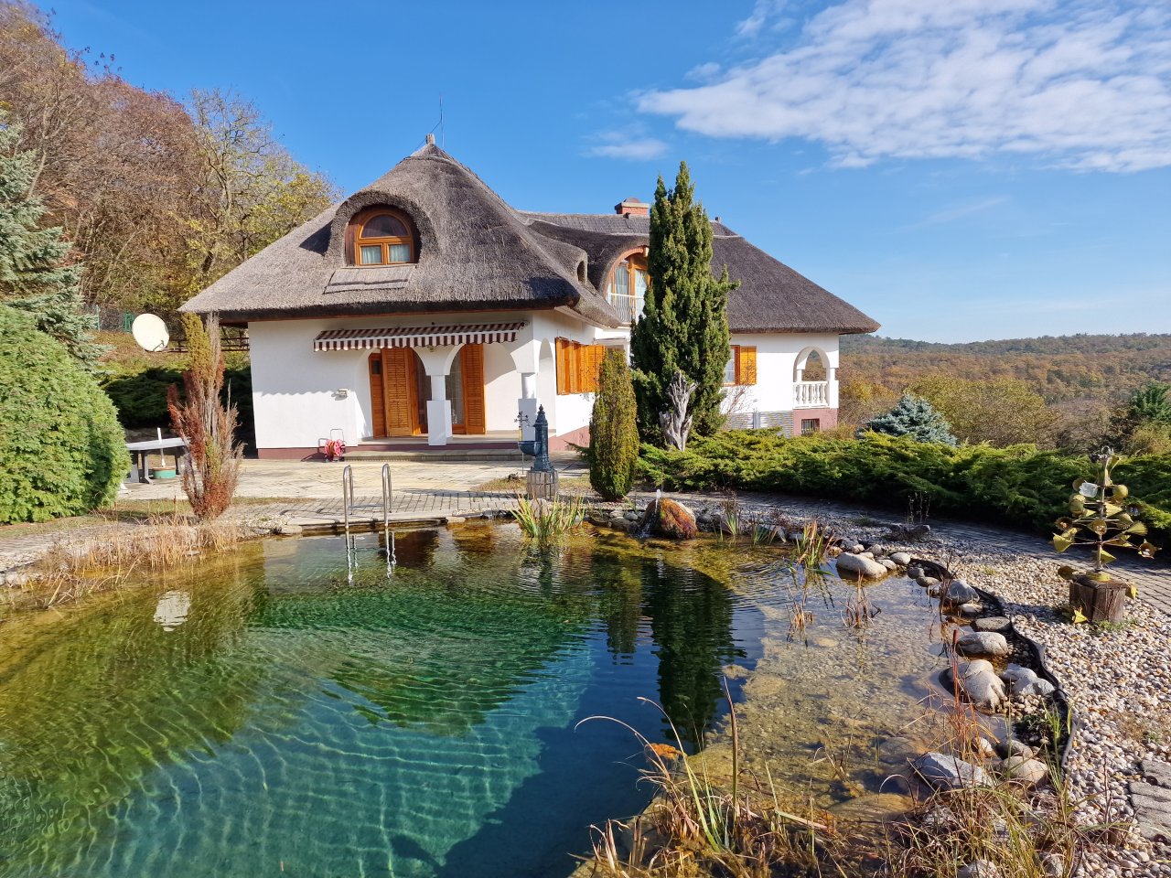 (AAAC) Fantastisches Anwesen mit Panoramablick auf den Balaton in Ruhelage – Vonyarcvashegy, Bild 1 von 82