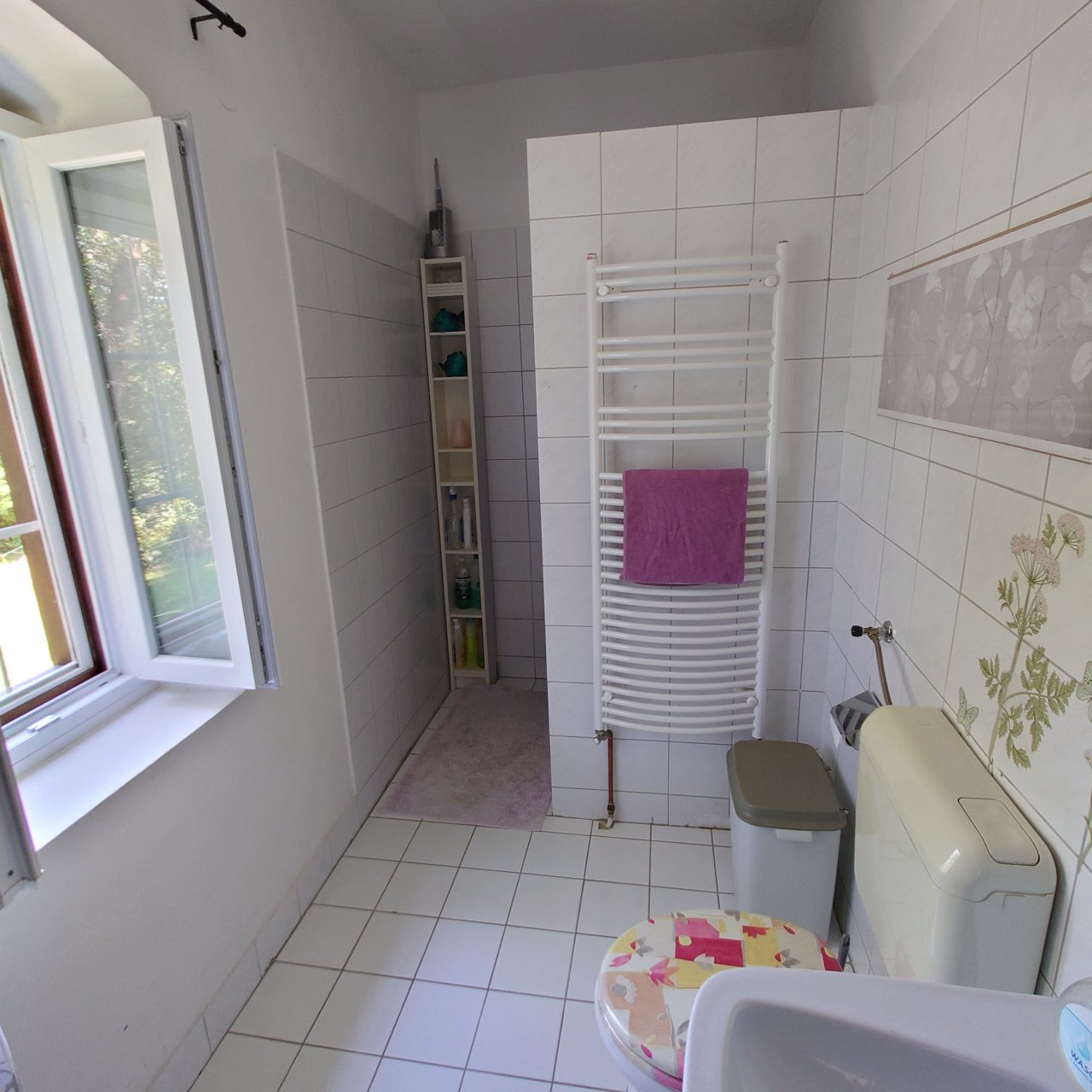 Badezimmer unten, Bild 15 von 39