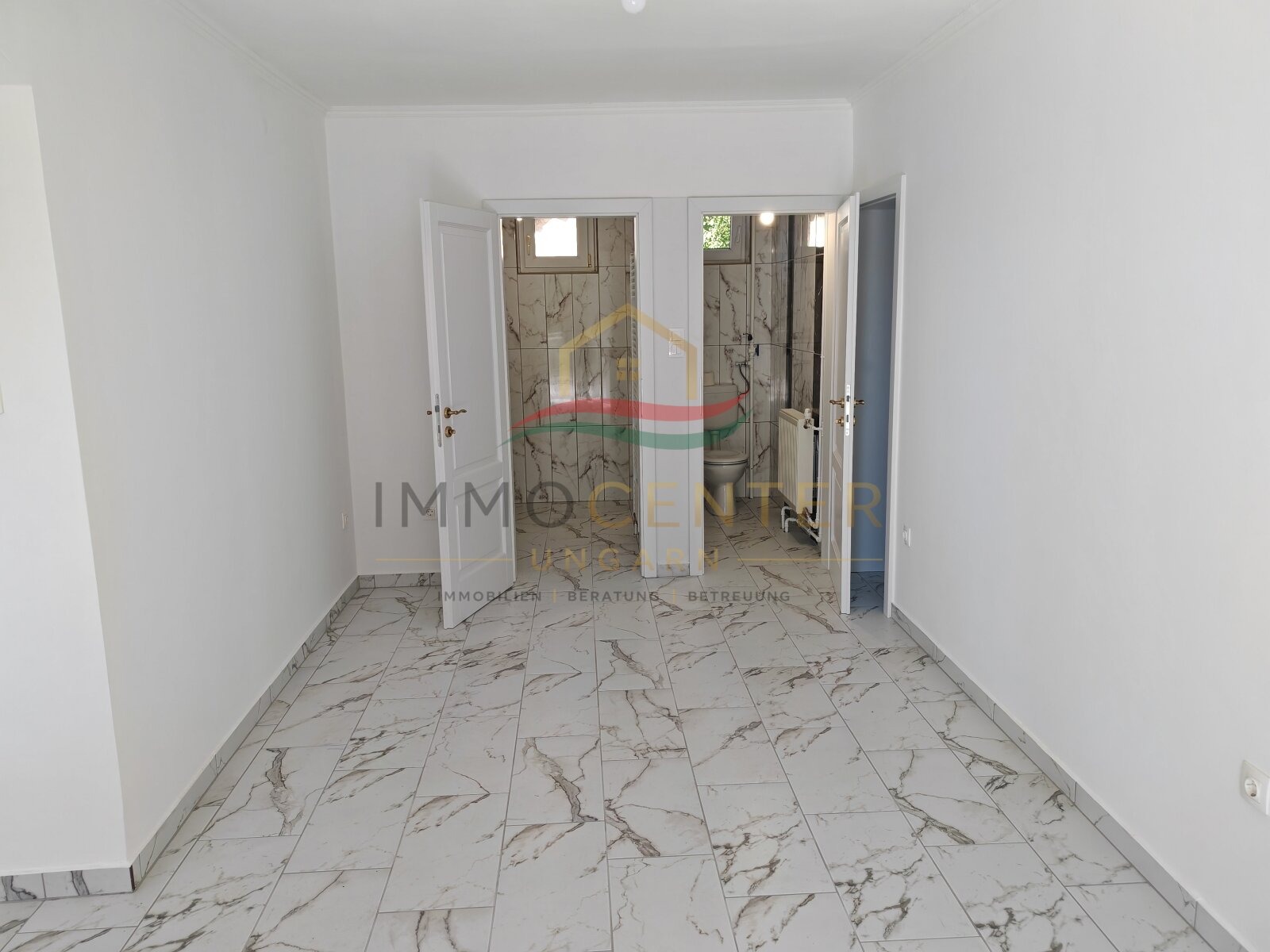 Eingang, Bild 20 von 53
