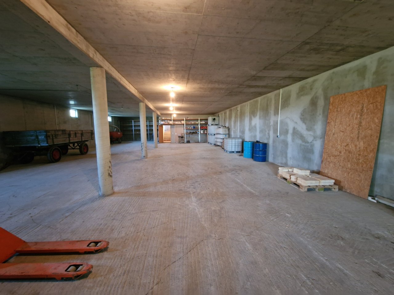 (BAA) Außergewöhnliches Anwesen für viele Nutzungsarten: Pferdegestüt, betreutes wohnen, Oldtimer-Halle usw – Nagygörbő, Bild 13 von 120
