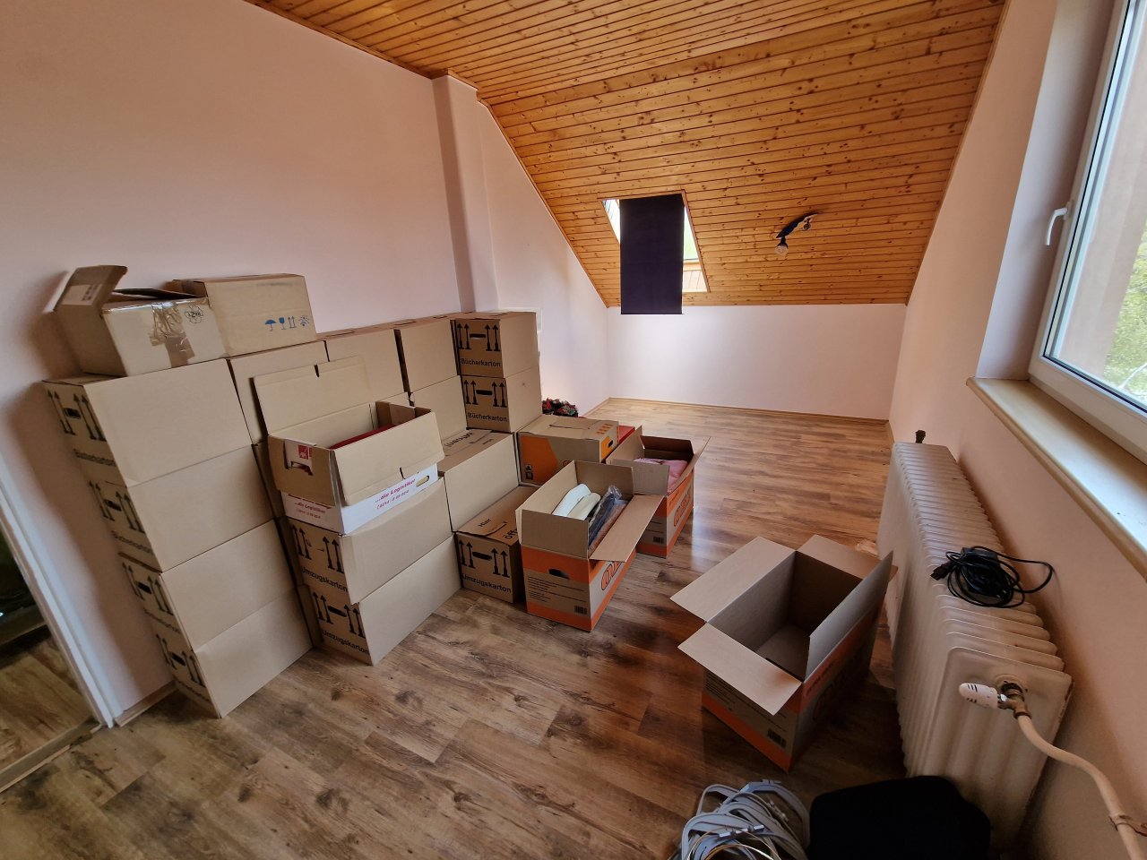 Schlafzimmer 2 oben, photo 27 of 49