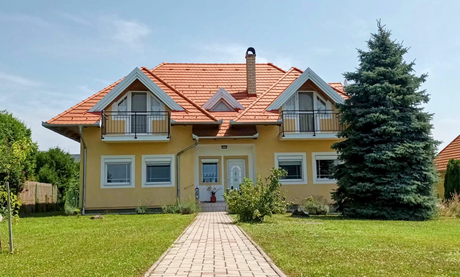 A sophisticated, centrally located detached house with no hidden defects. – Cserszegtomaj, photo 1 of 25