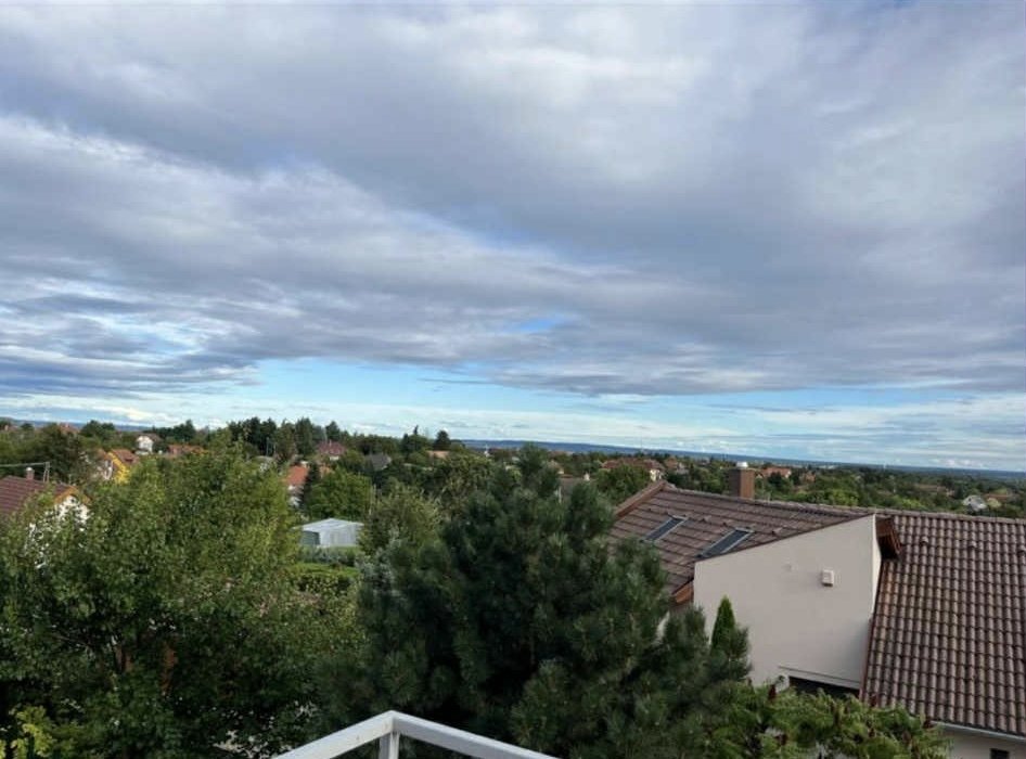 Twee verdiepingen tellend pand in uitstekende staat, vlakbij het Balatonmeer. – Keszthely, foto 3 van 14