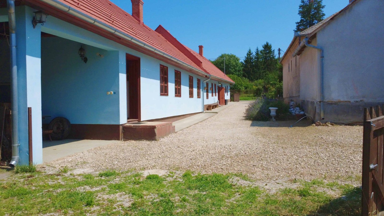 Charmante Hongaarse bungalow vlakbij thermale baden en het Balatonmeer. – Kehidakustány, foto 5 van 16