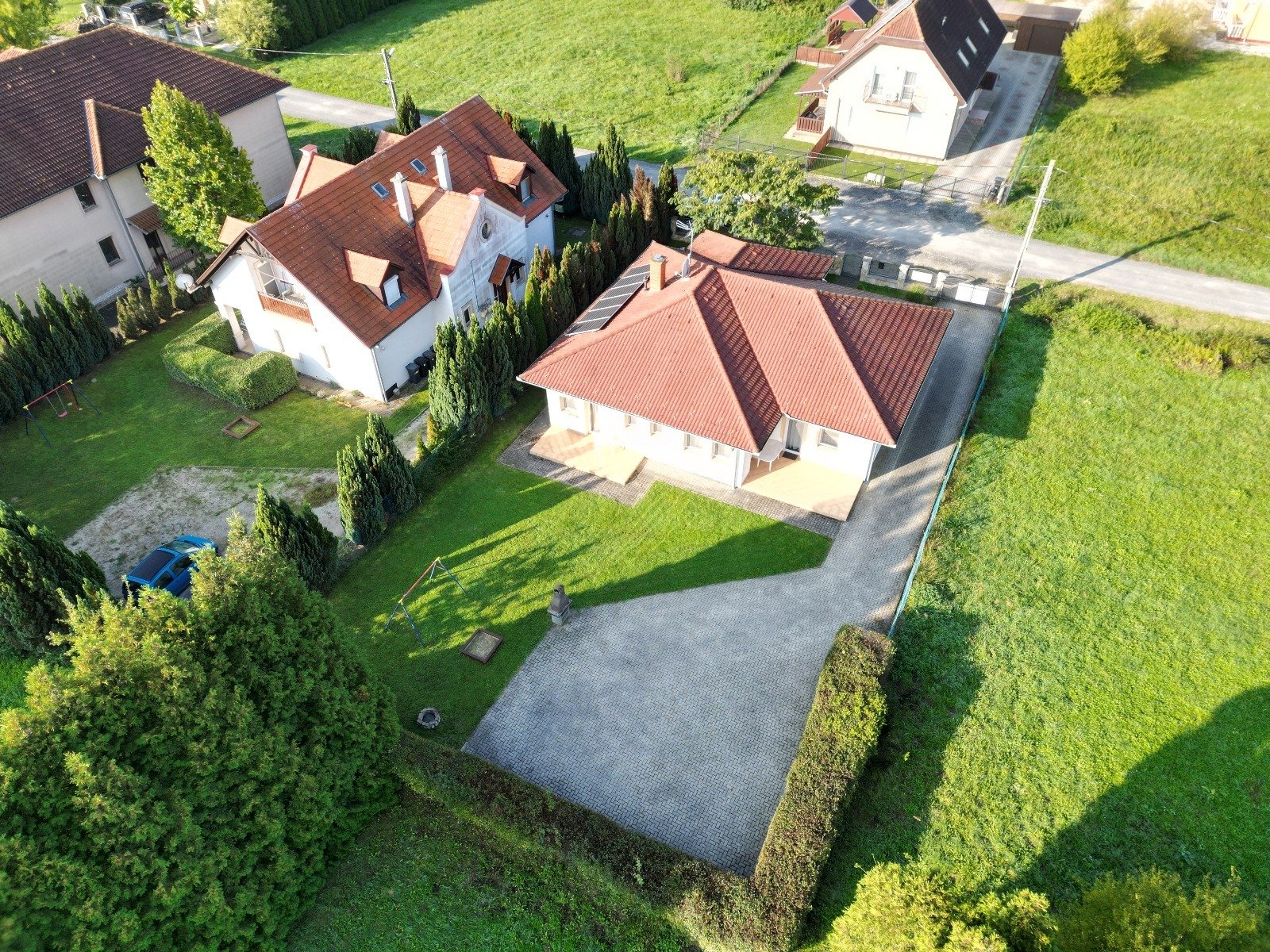 Exklusives und Gepflegtes Familienhaus in ruhiger, zentraler Lage Nähe Balaton – Kehidakustány, Bild 5 von 18