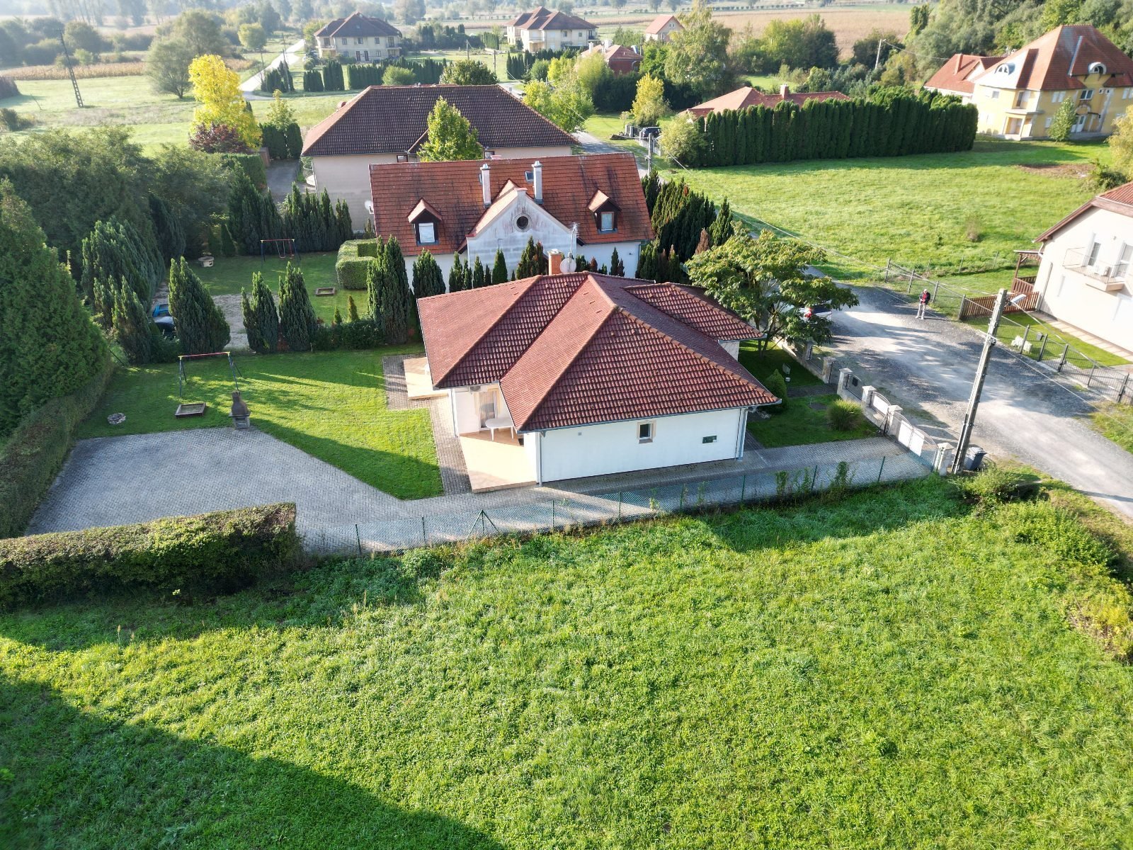 Exklusives und Gepflegtes Familienhaus in ruhiger, zentraler Lage Nähe Balaton – Kehidakustány, Bild 7 von 18