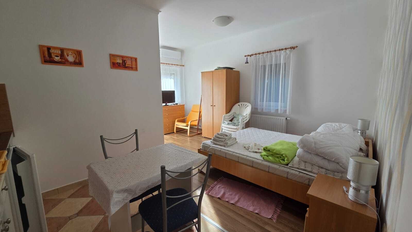 Exklusives und Gepflegtes Familienhaus in ruhiger, zentraler Lage Nähe Balaton – Kehidakustány, Bild 9 von 18