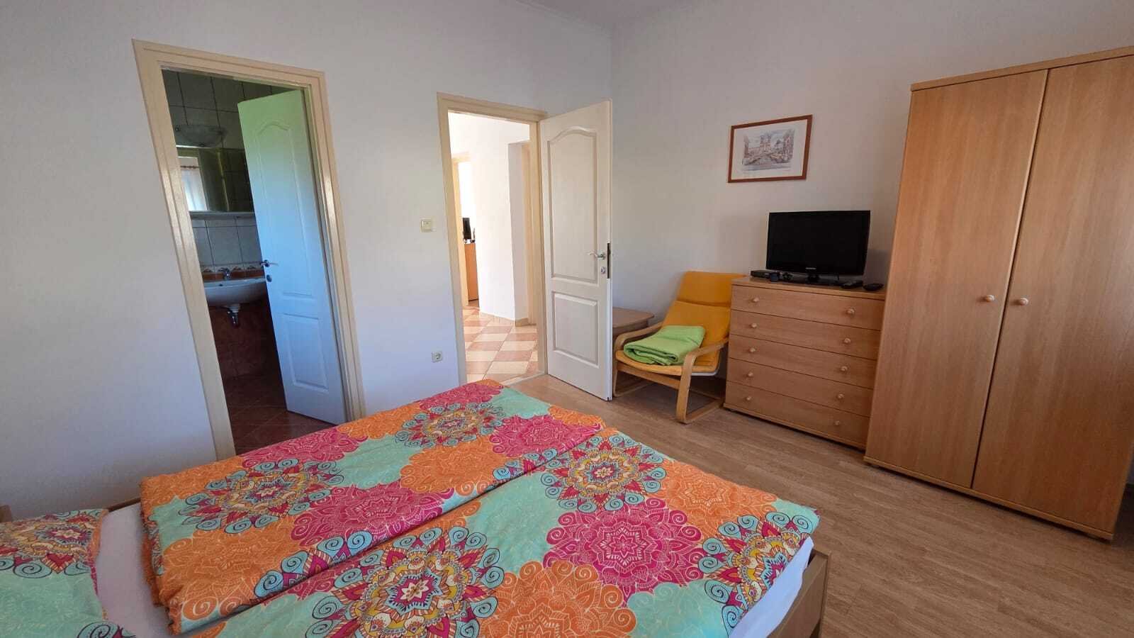 Exklusives und Gepflegtes Familienhaus in ruhiger, zentraler Lage Nähe Balaton – Kehidakustány, Bild 13 von 18