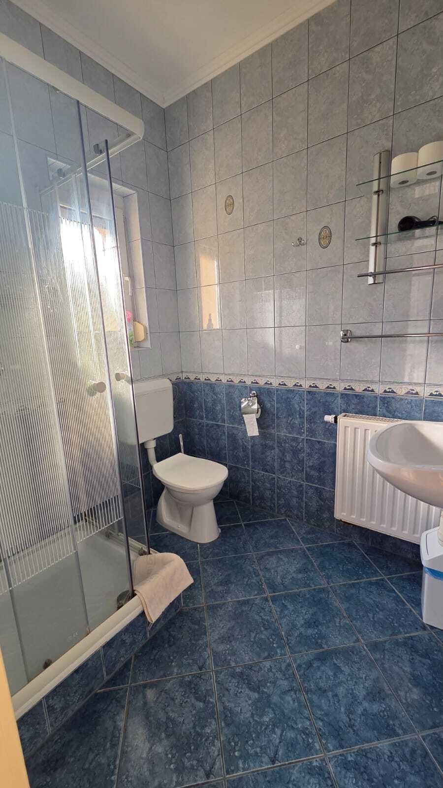 Exklusives und Gepflegtes Familienhaus in ruhiger, zentraler Lage Nähe Balaton – Kehidakustány, Bild 14 von 18